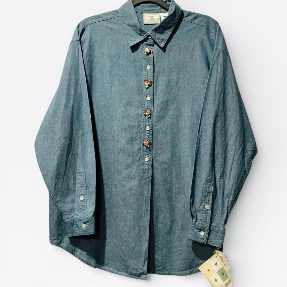 NWT Susan Bristol VTG Chambray Top‎ Farmhouse Prairie Floral Appliqué Deadstock